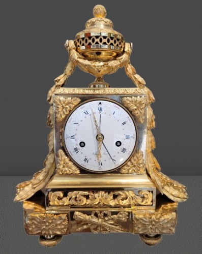 Importante pendule Louis XVI à complications, signée A.Hessen - Louis XVI