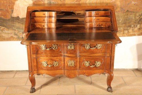 18th C Louis XV writing commode from Provence - Furniture Style Louis XV