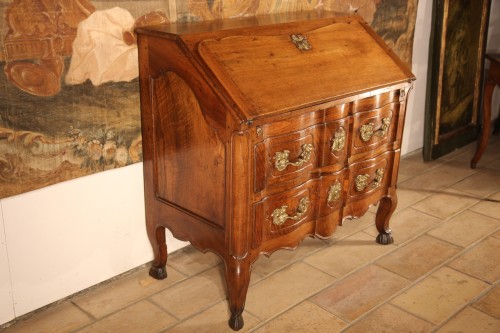 18th C Louis XV writing commode from Provence - 
