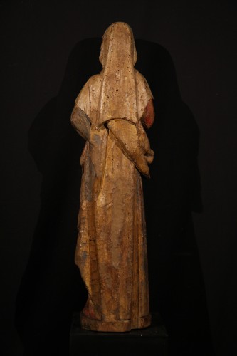 <= 16th century - Saint woman, 16th century statue in carved walnut wood with traces of polychromy