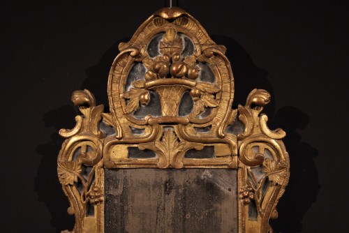 Miroir à parcloses dit « de Beaucaire », en bois doré, Provence XVIIIe siècle - Miroirs, Trumeaux Style Louis XV