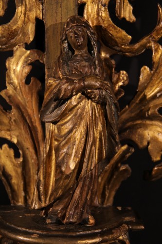 17th C altar crucifix in gilded and lacquered wood Baroque work of Italy - Religious Antiques Style 