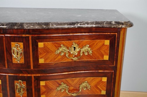 Commode d'époque Louis XV estampillée de Nicolas-Alexandre Lapie - Mobilier Style Louis XV