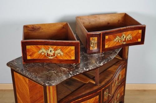 Antiquités - Commode d'époque Louis XV estampillée de Nicolas-Alexandre Lapie