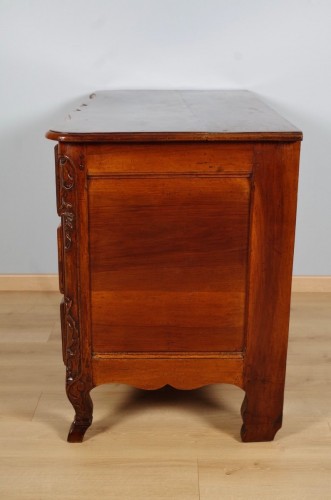 XVIIIe siècle - Commode époque Régence Dauphiné