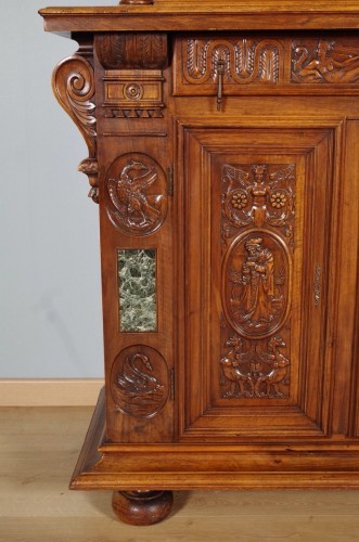 Antiquités - Cabinet néo-Renaissance fin 19e siècle