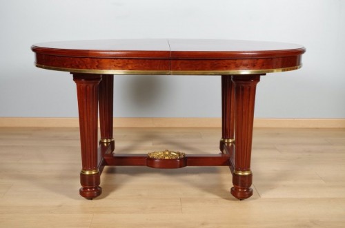 Mobilier Table & Guéridon - Mercier Frères à Paris - Table en acajou et placage vers 1870