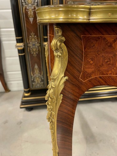 Antiquités - François Linke - Table bureau style Louis XV