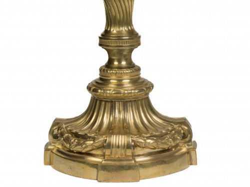 Paire de bougeoirs en bronze doré Epoque Louis XVI - Luminaires Style Louis XVI