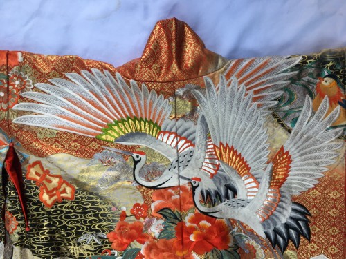 Antiquités - Uchikake, wedding Kimono. Silk and métal embroadered - Japan Showa périod