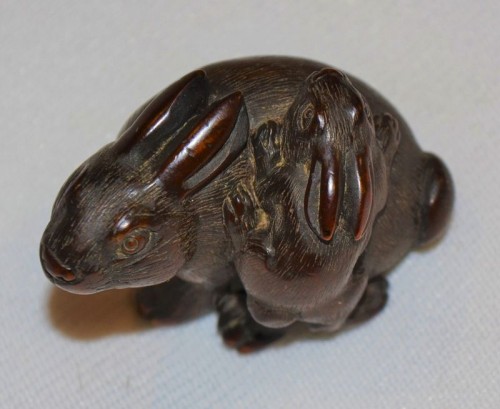 Netsuke by Kokei. Rabbit and its young, Japan 19th century - 