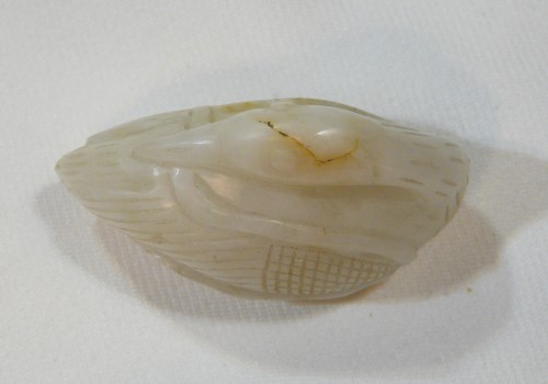  - Oie pendentif en jade blanc taché de rouille, Chine 18e siècle ou antérieur