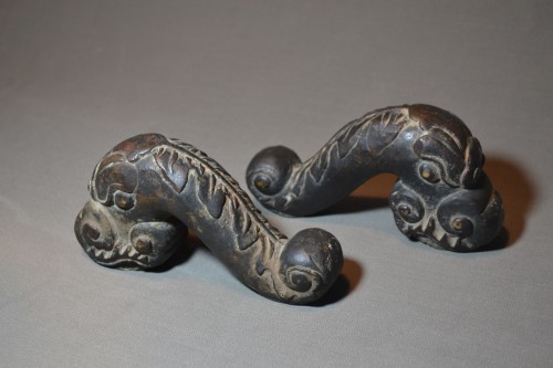 Cast bronze cannon handles, representing 2 dragons - Asian Works of Art Style 