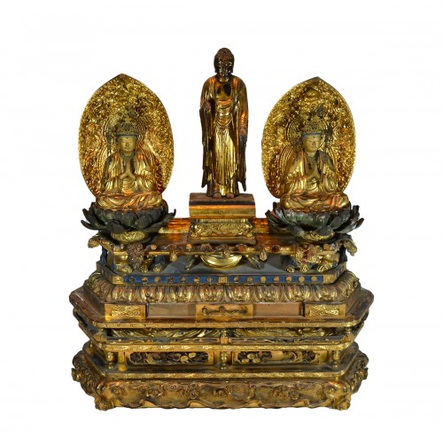 Japanese Altar in Gilded Lacquered Wood. Buddhist Trinity 15th and 18th cen