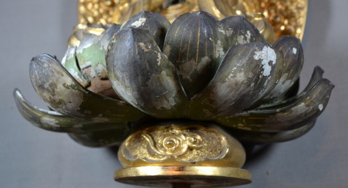 Antiquités - Japanese Altar in Gilded Lacquered Wood. Buddhist Trinity 15th and 18th cen