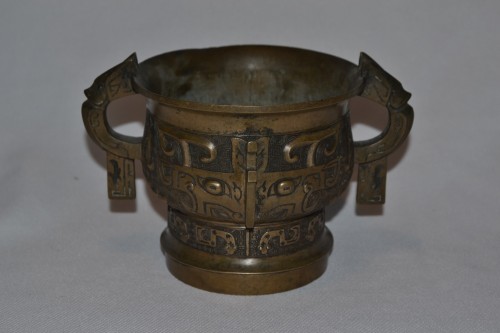 Asian Works of Art  - Chinese Cast bronze cense, China Qing period