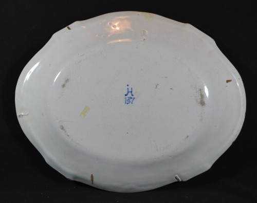 Plat en faience de Strasbourg, Joseph Hannong XVIIIe siècle - Louis XV