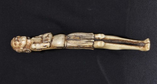 Netsuke Sennin in deer antler, Japan Edo 18th century or before - 