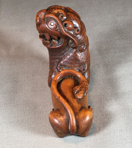 17th century Wooden box and tobacco grater in the shape of a lion - Louis XIII