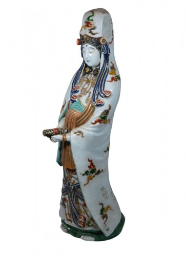 Guanyin in Kutani porcelain, Japan, Meiji era, late 19th century