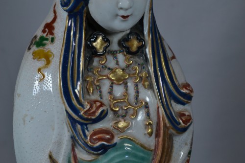 XIXe siècle - Guanyin en porcelaine de Kutani, Japon ère Meiji fin du 19e siècle