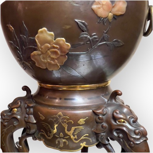 Bronze insence burner with inlays, Japan Meiji period, circa 1880. - 