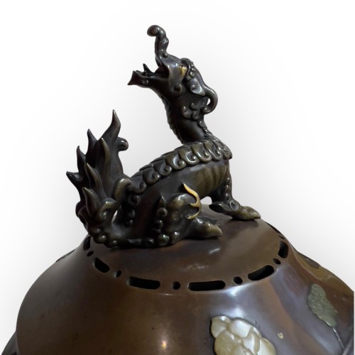 Antiquités - Bronze insence burner with inlays, Japan Meiji period, circa 1880.