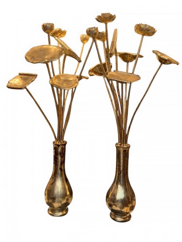 Very large pair of giltwood flowers bouquets, Japan Taisho-Showa period