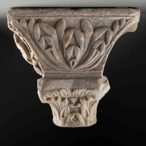 Marble capital carved with acanthus leaves - Apulia 13th century - Architectural & Garden Style Middle age