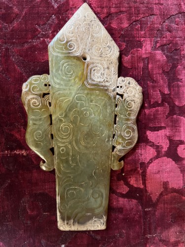 Rare ceremonial blade Gui in green jade - Ancient Art Style 