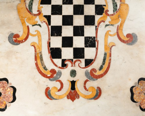 18th century - Inlaid Marble Table (Pietra Dura), Southern Italy, early 18th century