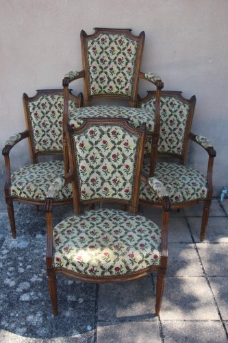 XVIIIe siècle - Suite de quatre fauteuils cabriolets d'époque Louis XVI