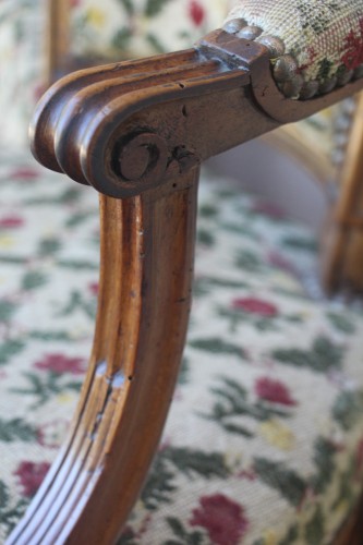 Antiquités - Suite de quatre fauteuils cabriolets d'époque Louis XVI