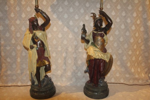 XIXe siècle - Paire de lampes en bronze et polychrome, signées Carrier-Belleuze XIXe siècle