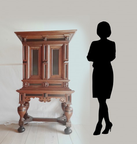  - A two-door cabinet - Holland - XVIIth Century