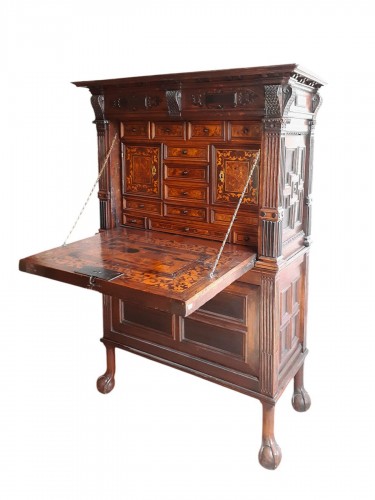 A "secretaire" in oak and black wood XVII & XIX th centuries