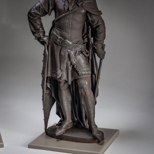 Antiquités - Heroes of the Song of the Nibelungs, Cast Iron Statues, late 19th century