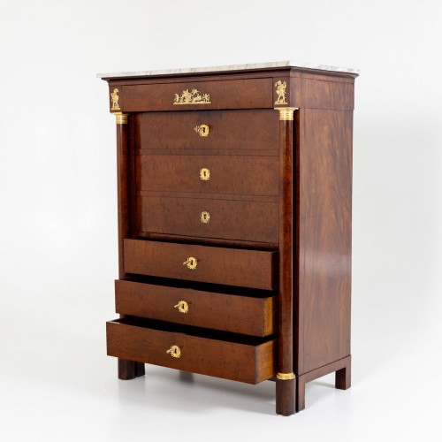 Secretaire in Thuja Root Veneer, probably France, circa 1830 - 