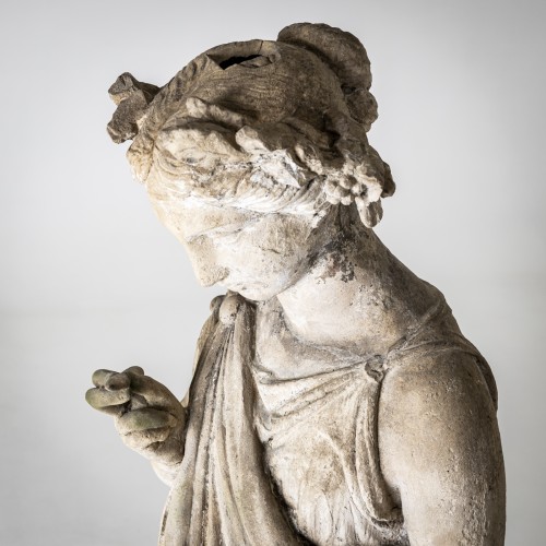 Antiquités - Statue en terre cuite d'une femme scribe, 19e siècle