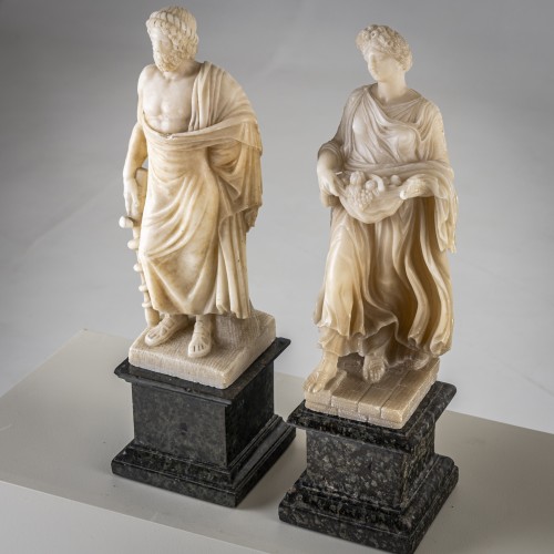 Pair of white Alabaster Sculptures, 2nd Half 19th Century - Sculpture Style 