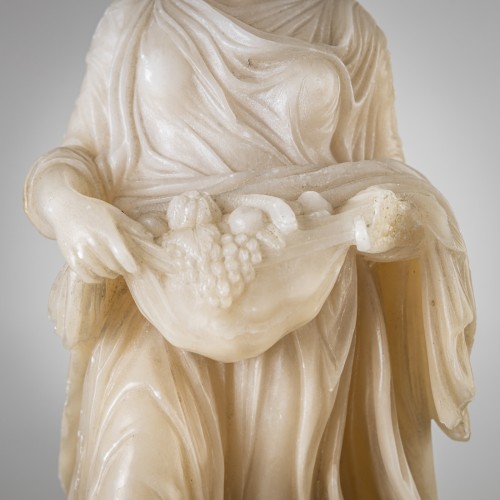  - Pair of white Alabaster Sculptures, 2nd Half 19th Century