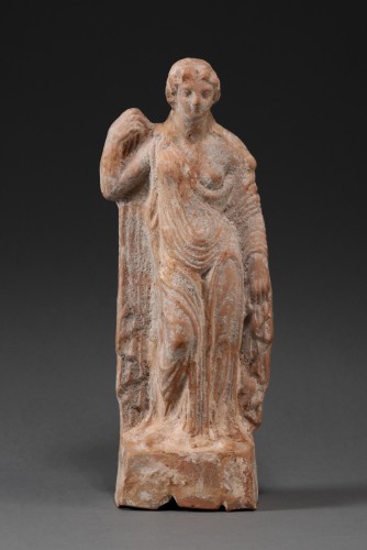 Roman statuette Representing Venus - Ancient Art Style 