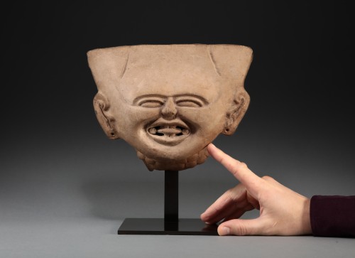 Ancient Art  - Veracruz culture 6th-9th century, smiling head