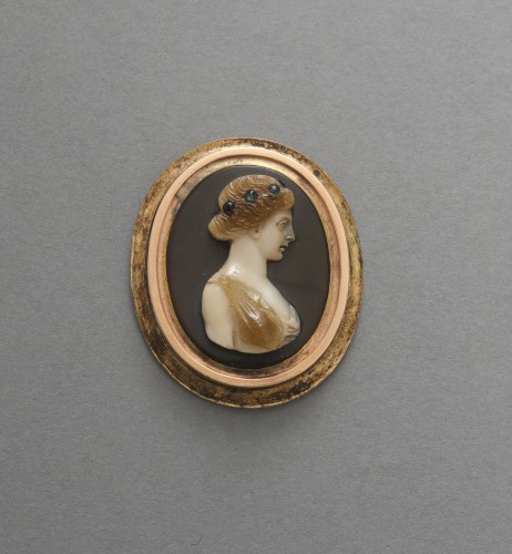 Camée d'éoque Renaissance figurant une bacchante - Bijouterie, Joaillerie Style 