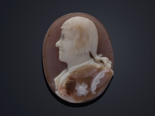 Objets de Vitrine  - Camée royal espagnol en agate, portrait de Ferdinand Prince des Asturies