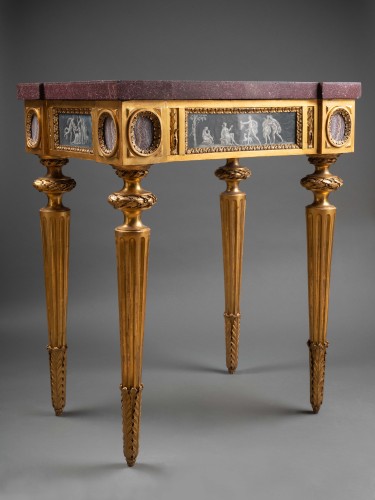 Table italienne Louis XVI aux scènes d'après l'antique, fin XVIIIe - Louis XVI