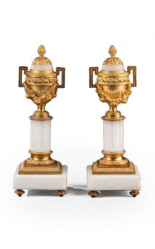 White marble and gilt bronze candleholders