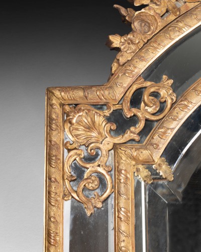 Pare closes mirror Régence period first half 18th century - 