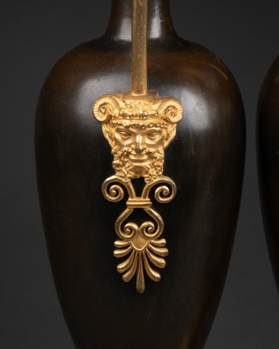 Antiquités - Bronze amphoras pair Empire circa 1800