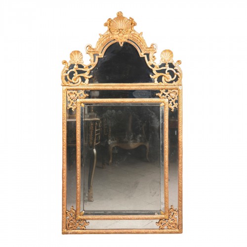 Pare closes mirror Louis XIV period early 18th century